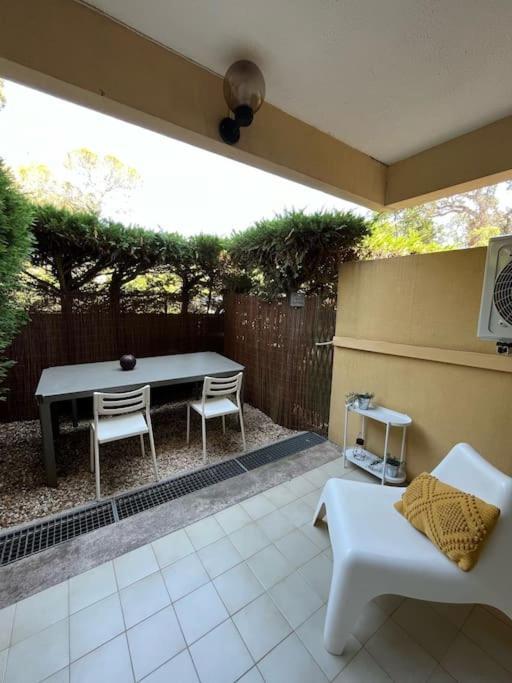 Studio Bord De Mer Boulouris A Saint Raphael Экстерьер фото